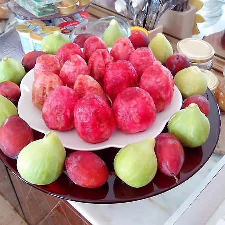 Ape Rossa Bed & Breakfast 3*