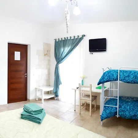 Ape Rossa Bed & Breakfast 3*